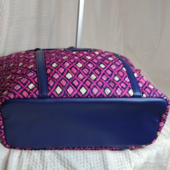 Vera Bradley Tote Bag In Katalina Pink Diamonds With Purple Trim - Picture 9 of 11